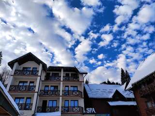 Отель La Кrechunu Буковель-2